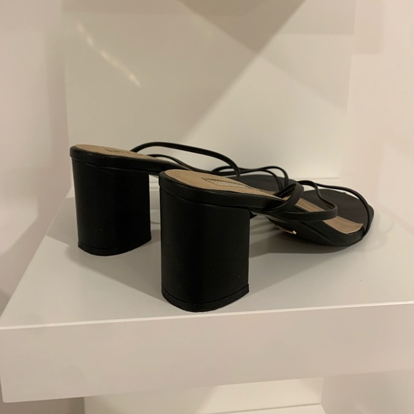 black heel shoes - Picture 3 of 9